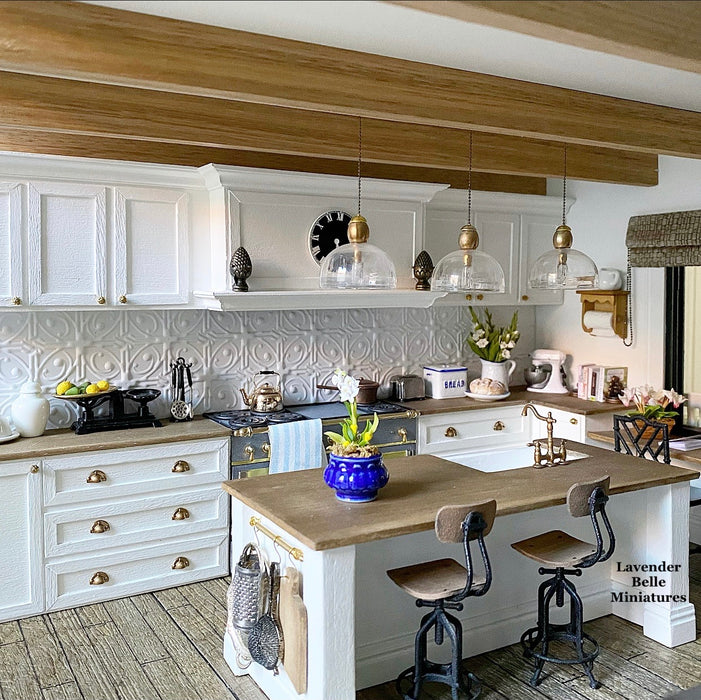 Rosabrook Lodge Dollhouse - 1:12 scale