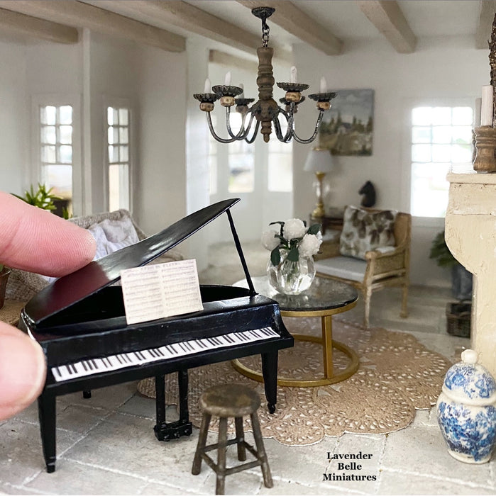 Charmonte House - 1:24 scale