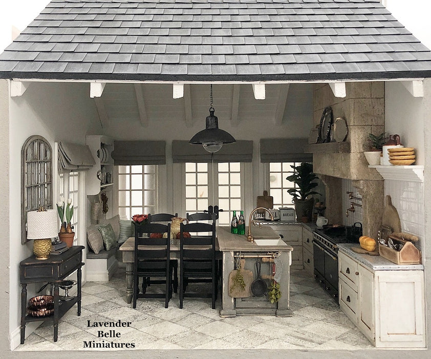 Stoneleigh Kitchen Roombox - 1:12 scale