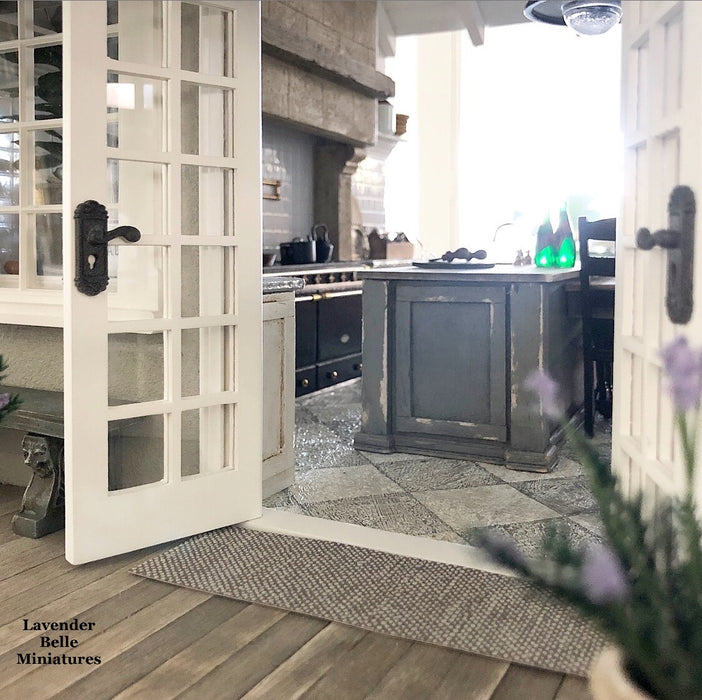 Stoneleigh Kitchen Roombox - 1:12 scale